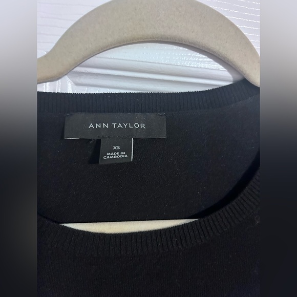 Ann Taylor Black Sweater - Picture 10 of 10